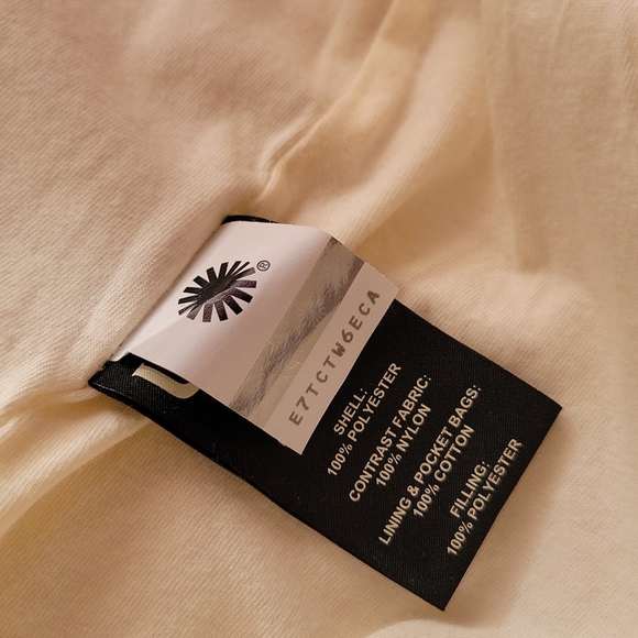 UGG MARLENE FAUX FUR/QUILTED JACKET - Picture 9 of 11